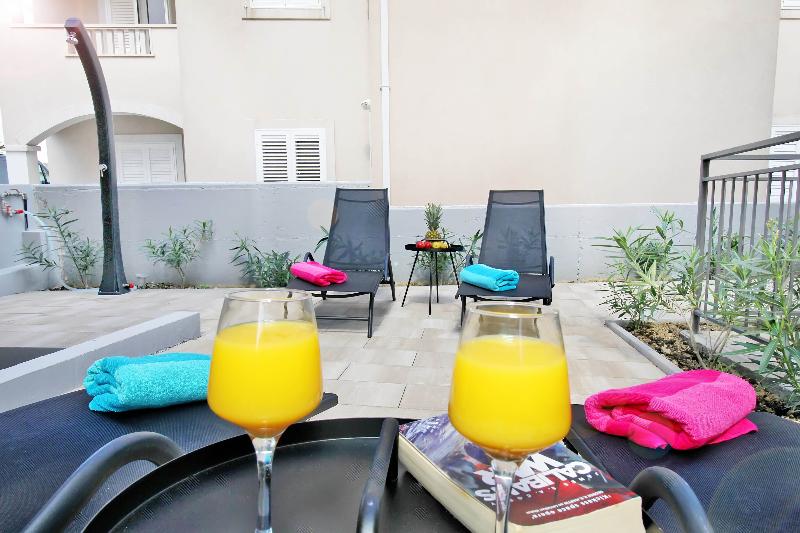 هتل Bacan Family Apartments