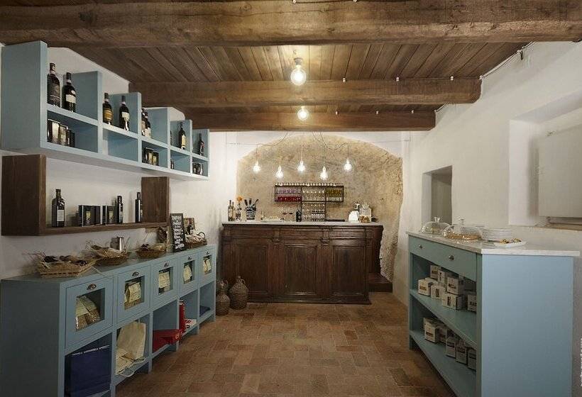호텔 Castello Di Postignano Relais