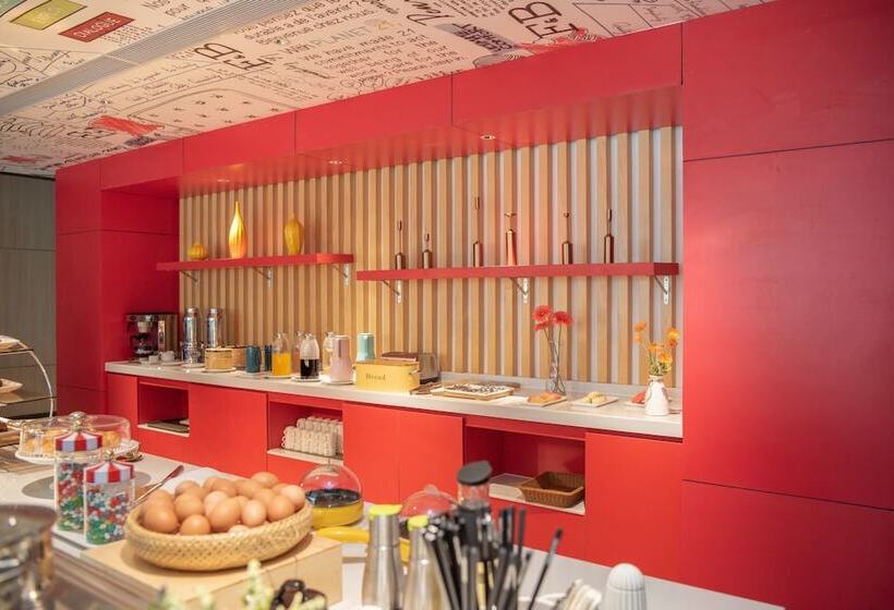 호텔 Ibis Luoyang Baolong Square