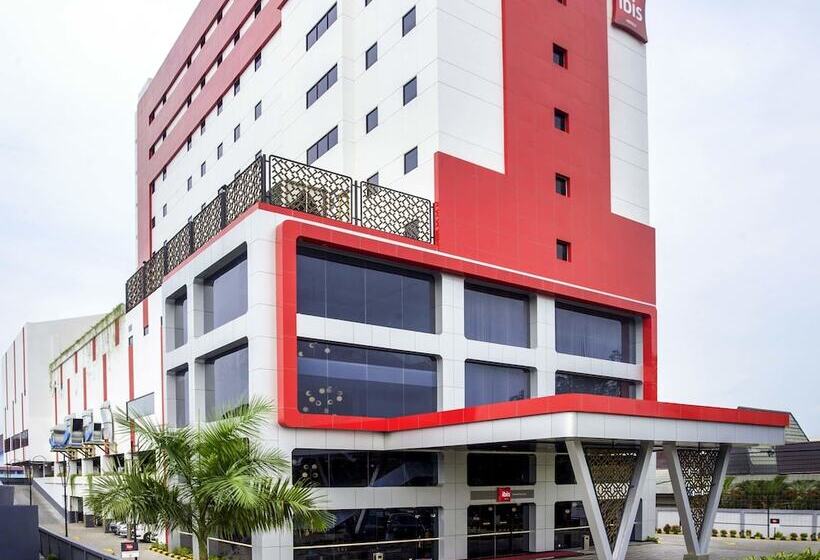 هتل Ibis Pontianak City Center