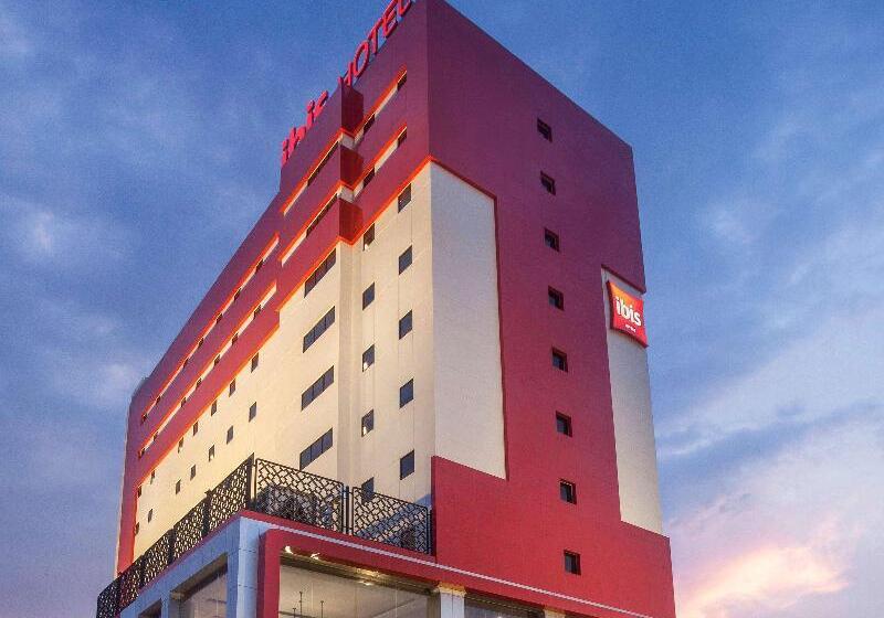 هتل Ibis Pontianak City Center