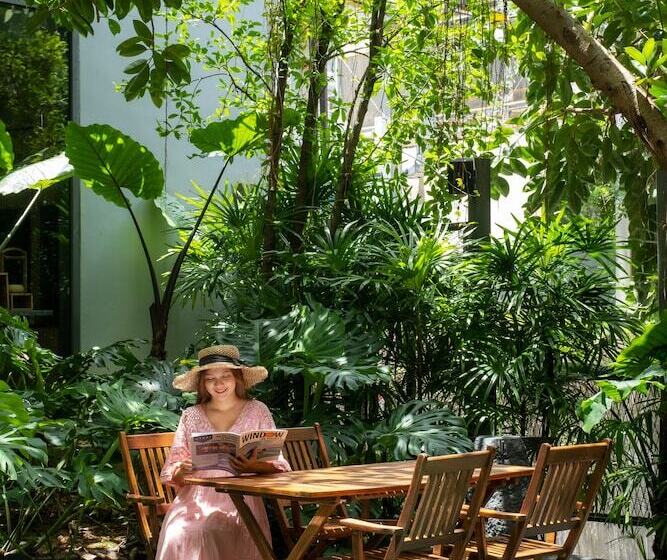 هتل Indigo Phuket Patong, An Ihg