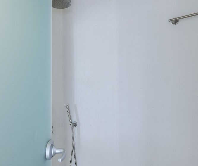 هتل Legacy Suites