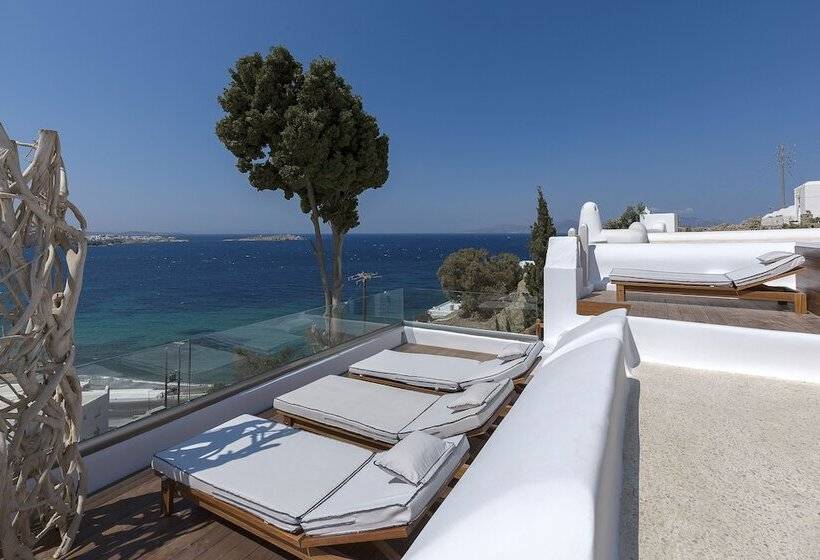 هتل Legacy Suites