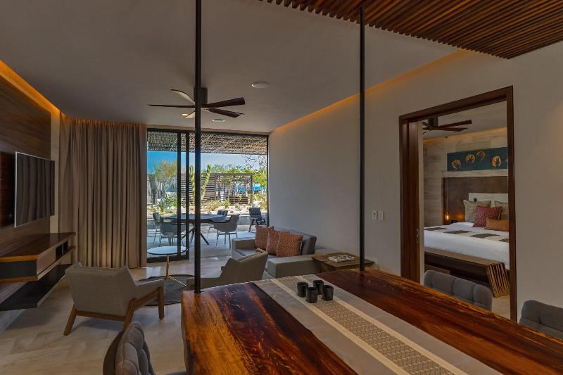 هتل Solaz, A Luxury Collection Resort, Los Cabos A Marriott