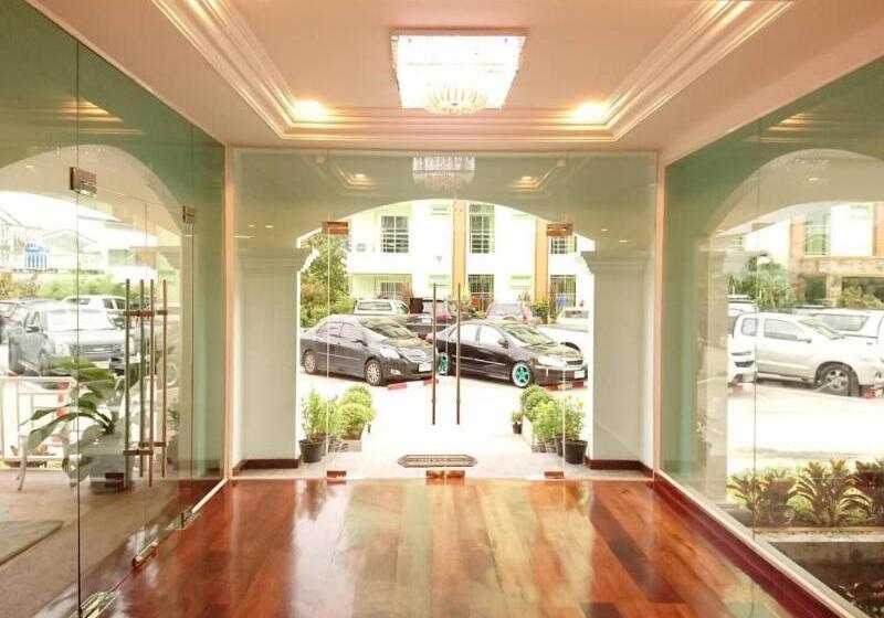 Отель The Royal P Boutique
