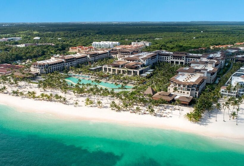 אתר נופש Adults Only Club At Lopesan Costa Bávaro   All Inclusive