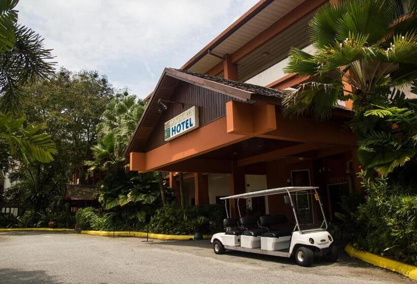 هتل Bukit Merah Laketown Resort