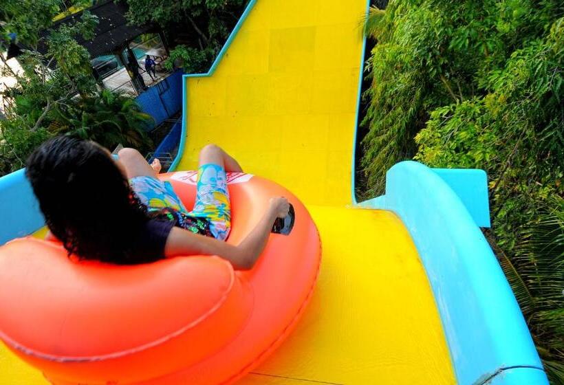 هتل Bukit Merah Laketown Resort
