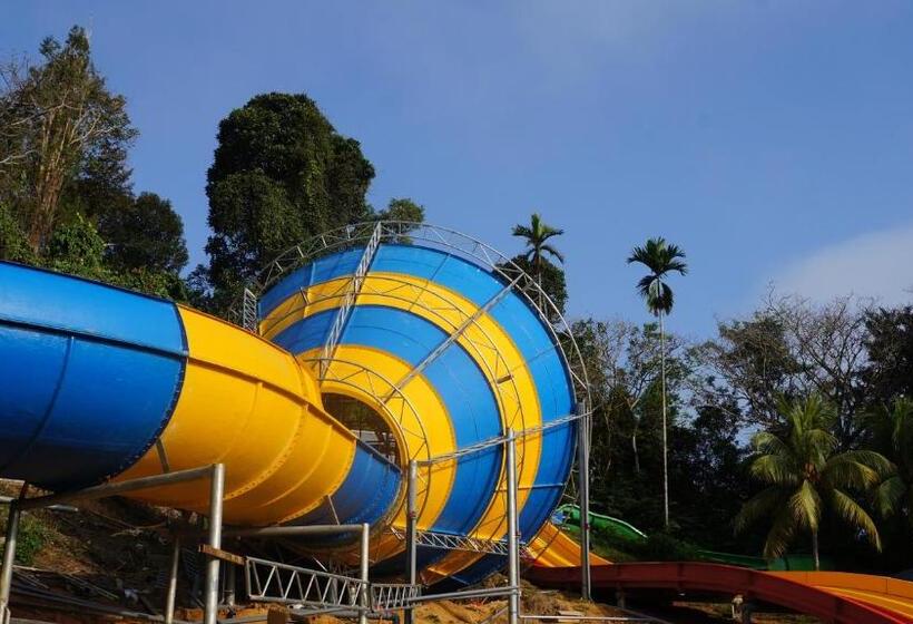 هتل Bukit Merah Laketown Resort