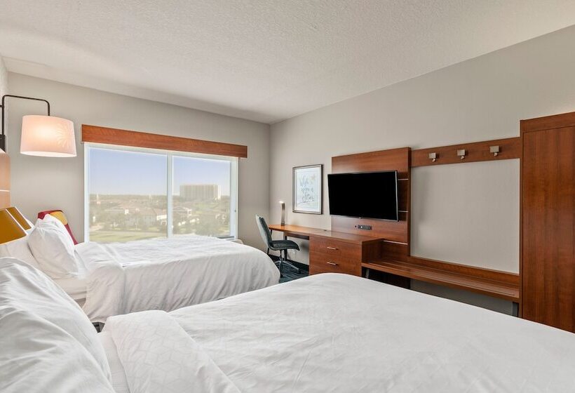 בית מלון כפרי Holiday Inn Express & Suites Orlando  Lake Buena Vista, An Ihg