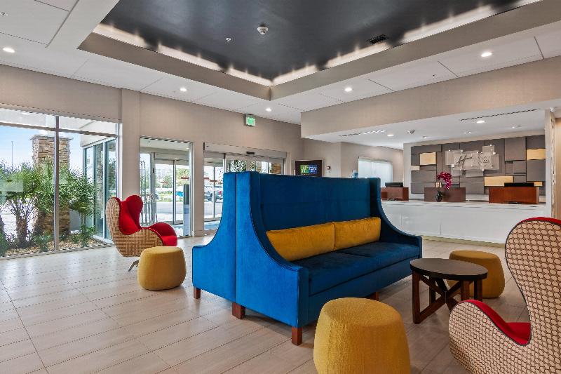 בית מלון כפרי Holiday Inn Express & Suites Orlando  Lake Buena Vista, An Ihg