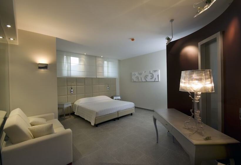 בית מלון כפרי Suite  Testani