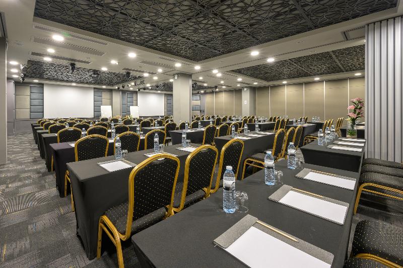هتل Zenseana Resort & Spa   Sha Plus