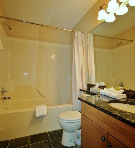 אתר נופש Snow Creek Lodge By Fernie Lodging Co