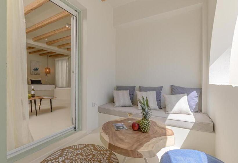 Antony Suites