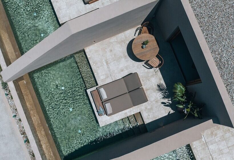 هتل Andronis Arcadia