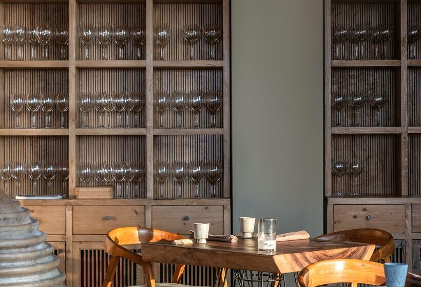 هتل Andronis Arcadia