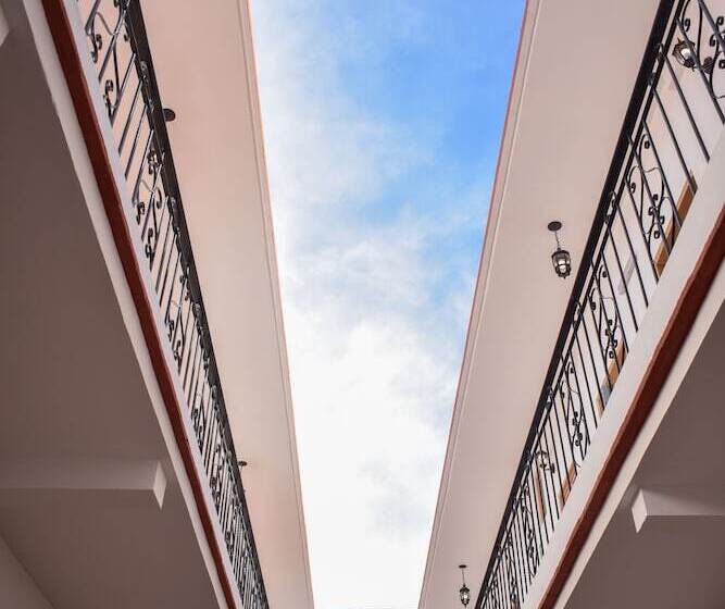 هتل Casa Santo Tomas