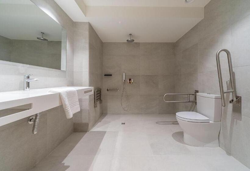 هتل Distrito Oeste