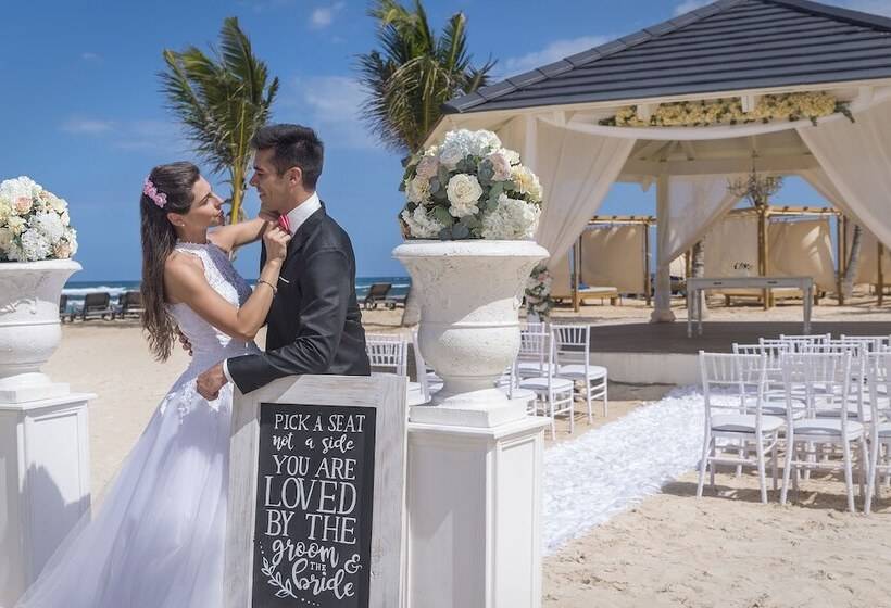 בית מלון כפרי El Beso - Adults Only at Ocean El Faro - All Inclusive