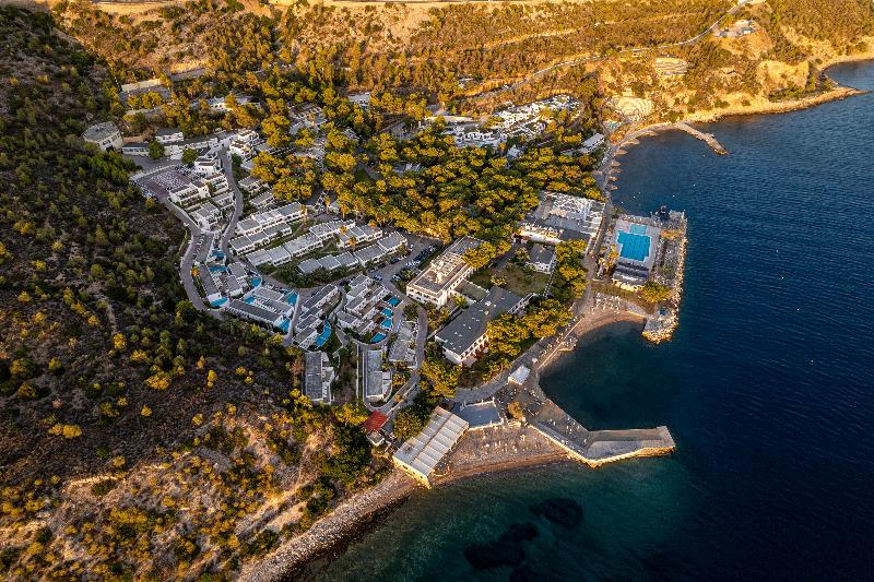 هتل Ramada Loutraki Poseidon Resort