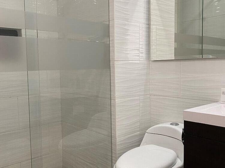 هتل Regency Boutique La Feria