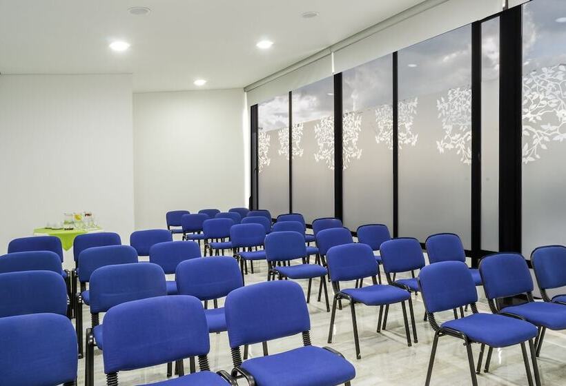 هتل Regency Boutique La Feria