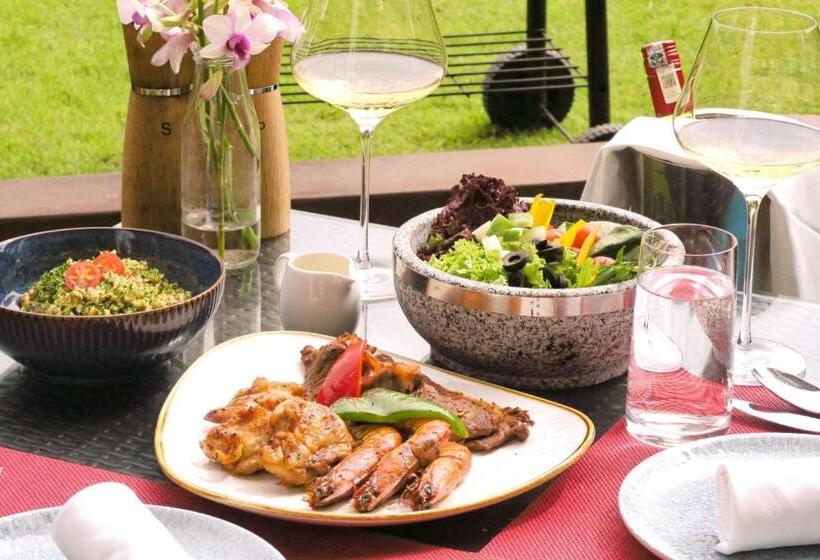 فندق The Westin Desaru Coast Resort