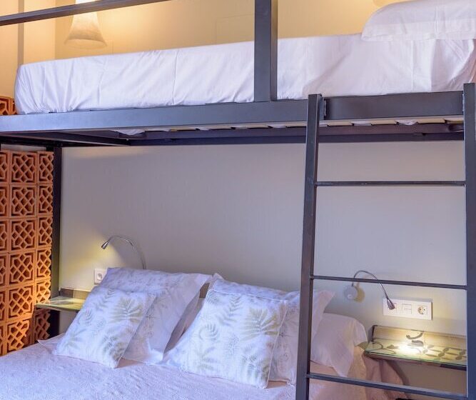 هتل Alojamiento Con Encanto La Luna En El Alba