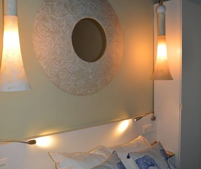 هتل Alojamiento Con Encanto La Luna En El Alba