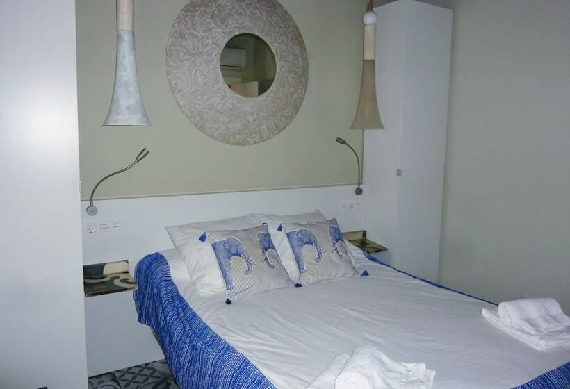 هتل Alojamiento Con Encanto La Luna En El Alba