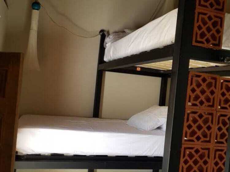 هتل Alojamiento Con Encanto La Luna En El Alba