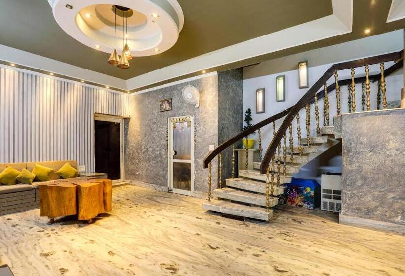 Hotel O Tajganj Near Taj Mahal West Gate Formerly Apollo