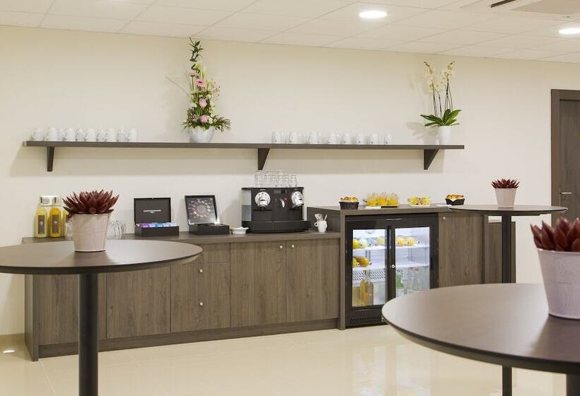 B&b Hotel Strasbourg Nord Schiltigheim Lac 4 étoiles