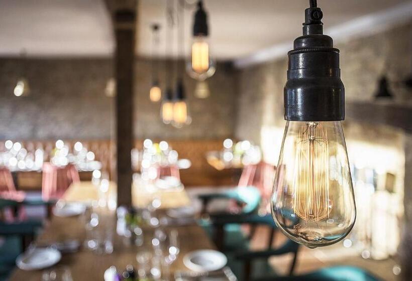 فندق The Old Stocks Inn