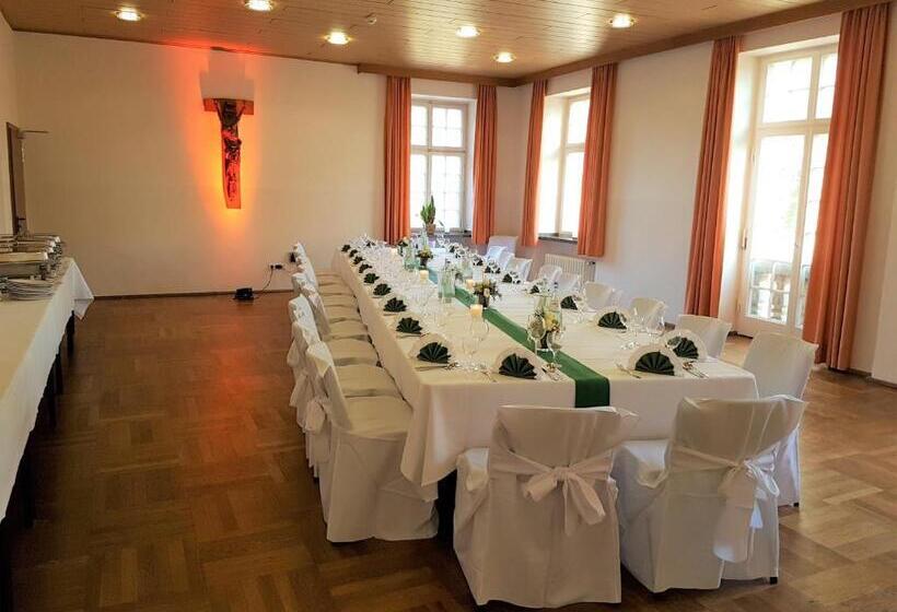 호스텔 Kloster Langwaden