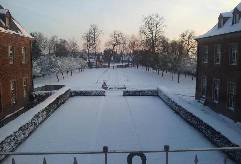 호스텔 Kloster Langwaden