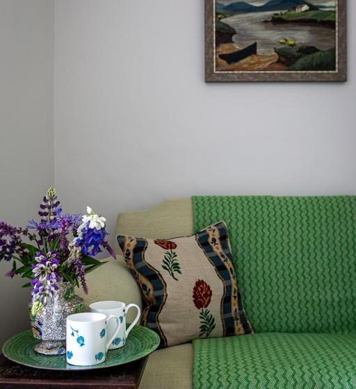 ユースホステル The Queens Arms