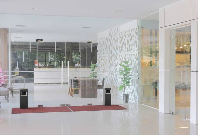 호텔 Airy The Central Ahmad Yani 43 Pekanbaru