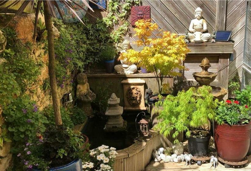 פנסיון Marlborough Guest House B & B