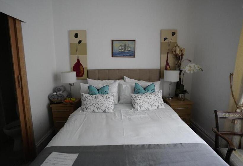 פנסיון Marlborough Guest House B & B