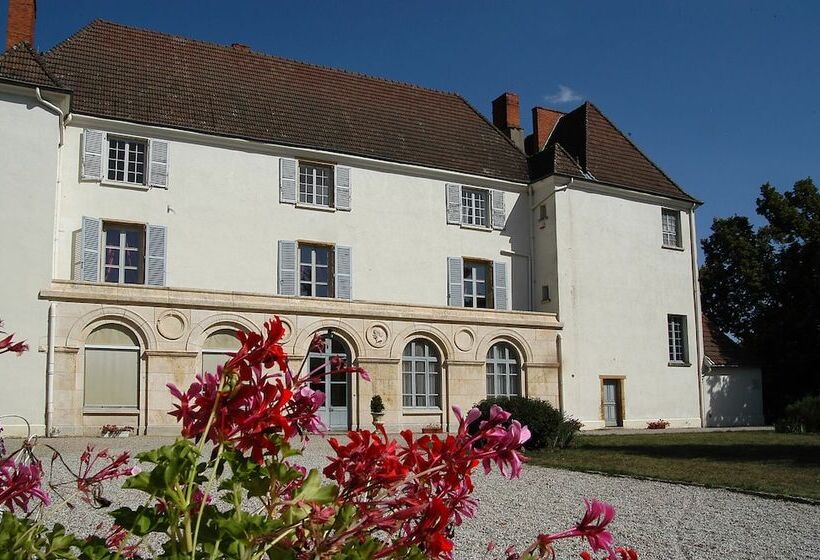 ベッドアンドブレックファースト Château De Matel
