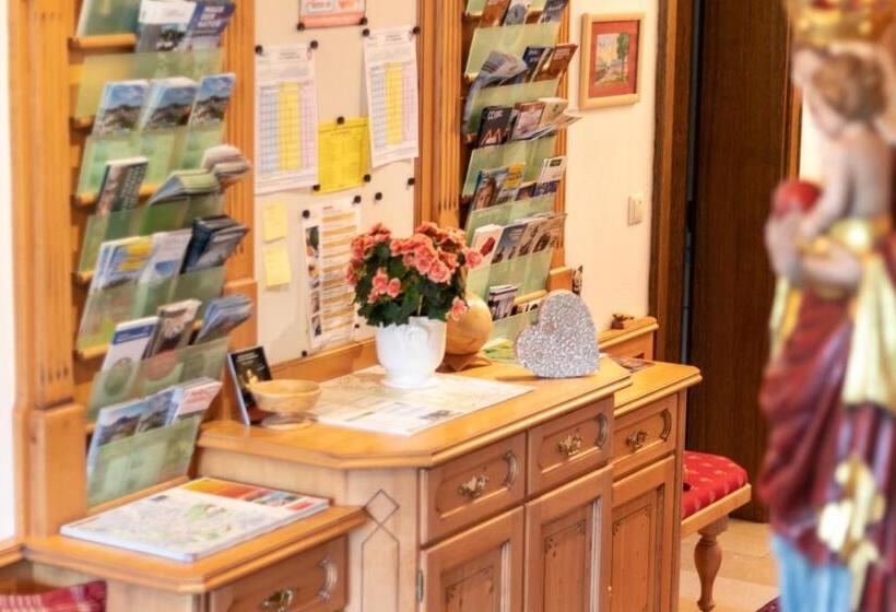 مبيت وإفطار Pension Bergfried