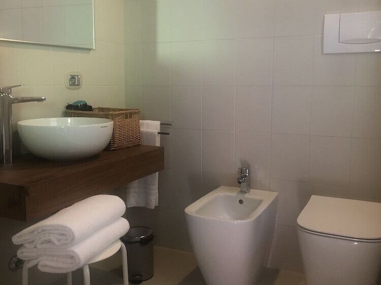 فندق Agriturismo Forest B&b