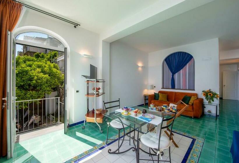 بنسيون Amalfi Residence