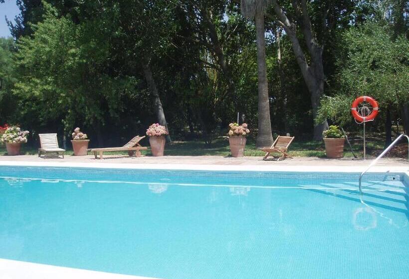 پانسیون Cortijo Los Monteros