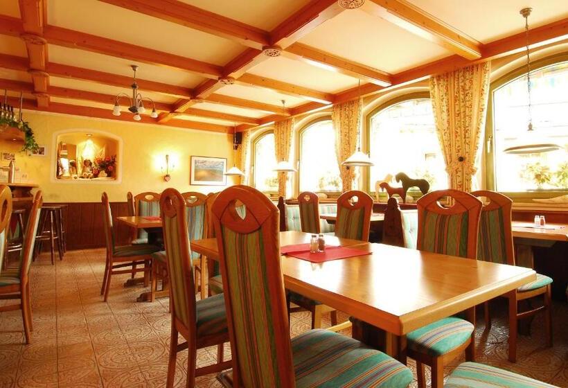 بنسيون Gasthof Weißes Rössl