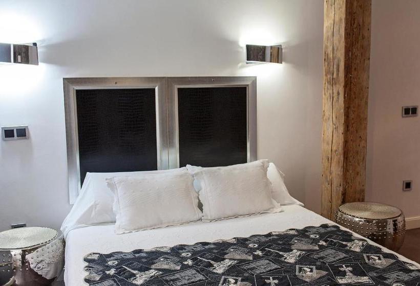 بنسيون Hostal Jardin Secreto