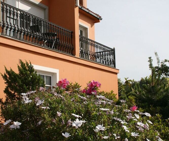 پانسیون Hostal Pereiriña